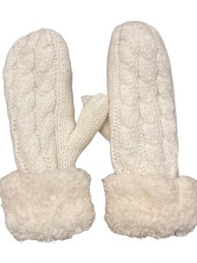 White Cable Knit Plush Sherpa Like Lined Mittens O/S